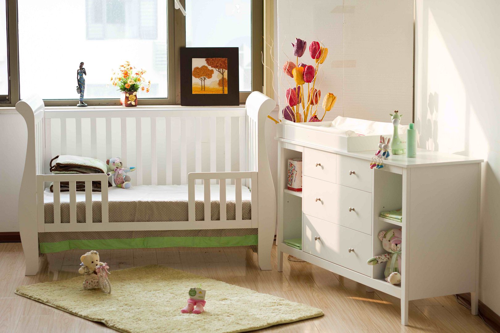 brand new NZ pine Canterbury sleigh baby cot 31 with drawer/ teeth