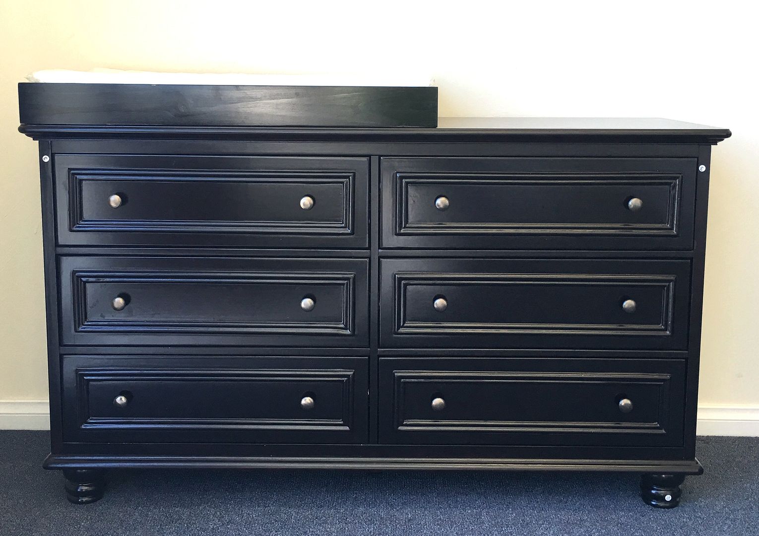 Beata 6 chest of drawers with removable change table top in white