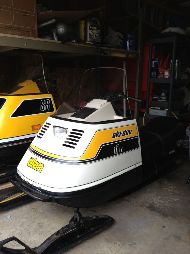 Show your vintage sleds!! - Page 4 - Vintage Ski Doo's ...
