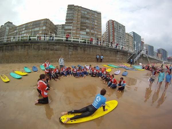 Escuela de Otoño. Curso de Surf de 3 meses por 199€